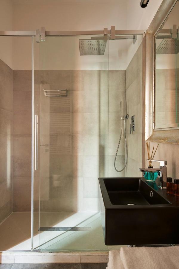 3 Master Bedrooms With Balcony On The River With Views Florence Luaran gambar