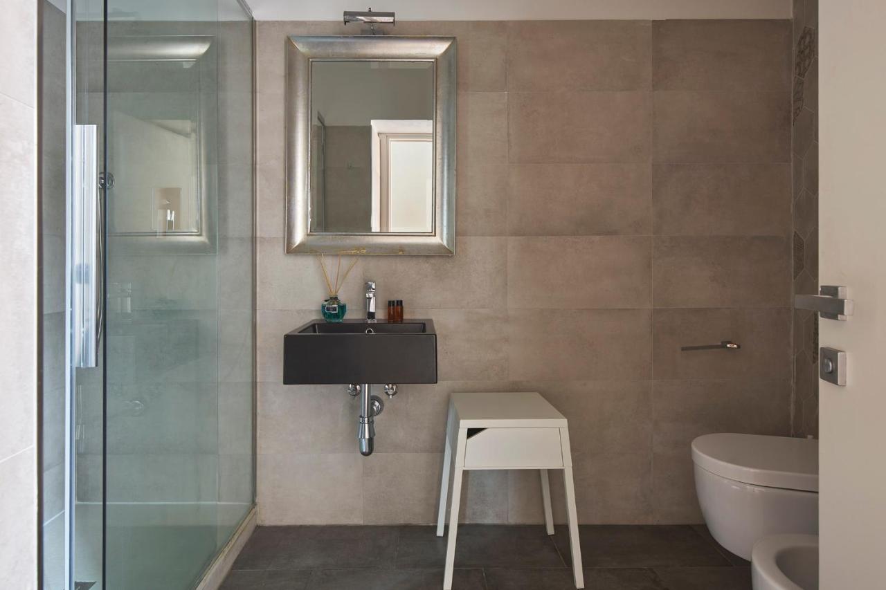 3 Master Bedrooms With Balcony On The River With Views Florence Luaran gambar