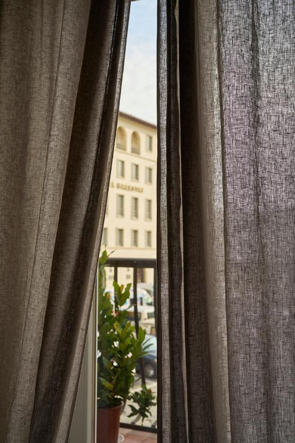 3 Master Bedrooms With Balcony On The River With Views Florence Luaran gambar
